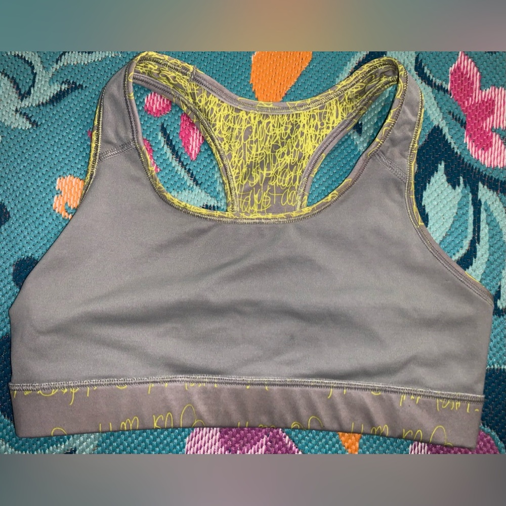 Nike Sports Bra - Picture 8 of 16